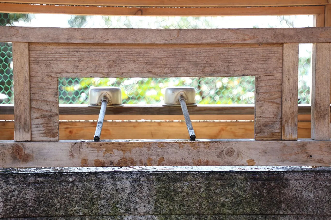建勲神社の拝殿