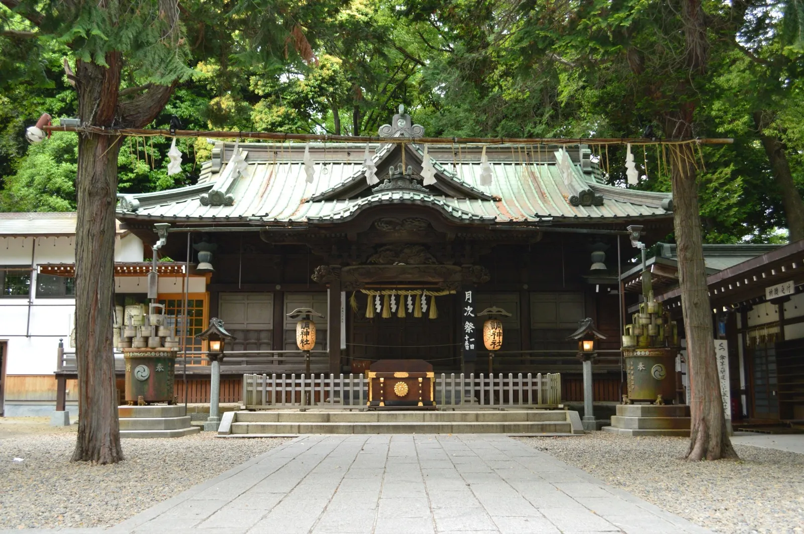 調神社の拝殿